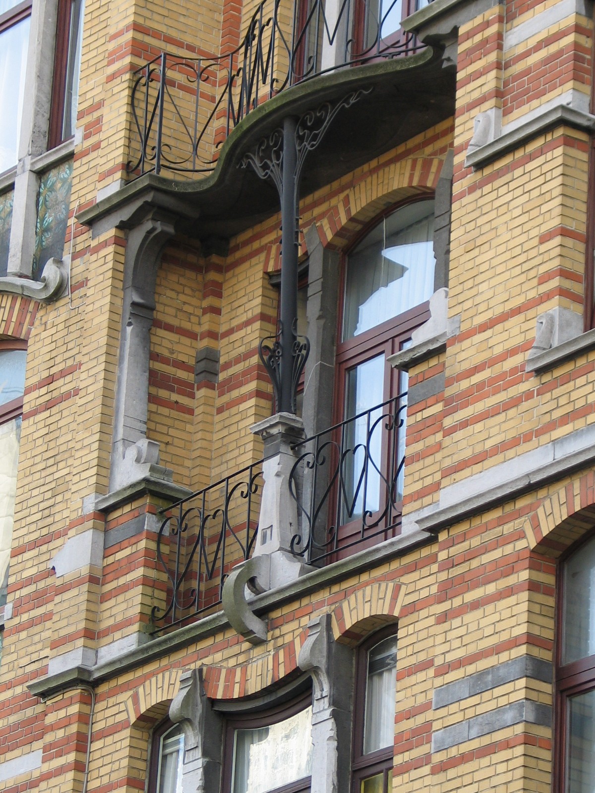 Louis bertrandlaan 53 61 josaphatstraat 271 273, 275 277 ...