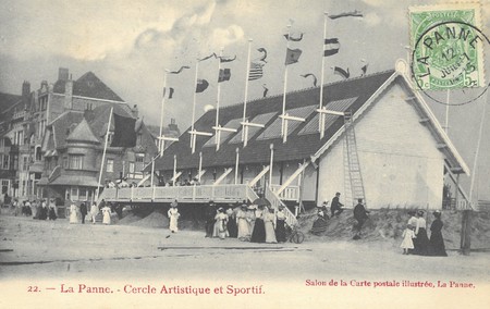 Zeedijk, De Panne, het casino omstreeks 1910, vernietigd in 1912 (© Verzameling postkaarten, Yves Dumont - ARCHYVES)