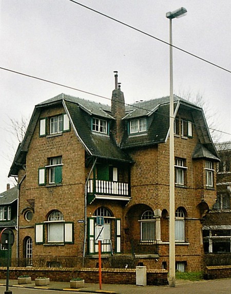 Duinkerkelaan 33, De Panne, Villa 'Chantecler' (© T. Verhofstadt, foto 2001)
