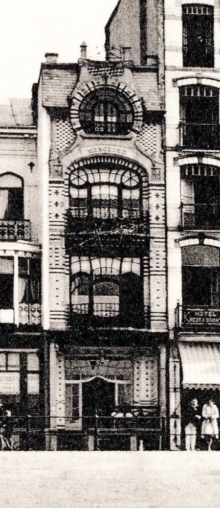 Villa Mercédès, conçue à Heyst-sur-Mer pour une Bruxelloise de la rue de Pavie, voisine de Saint Cyr, architecte Hoeberger (?), 1912. Coll. J. Vandenbreeden.