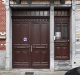 Rue Rasson 43-45, Schaerbeek, portes carrossable et piétonne (© APEB, photo 2016).