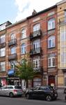 Avenue Chazal 25 et 23, Schaerbeek, maisons construites par un autre architecte (© APEB, photo 2016).