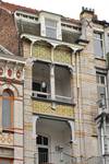 Avenue Louis Bertrand 63-65, Schaerbeek, troisième étage côté avenue, travée gauche, loggia (© APEB, photo 2012).