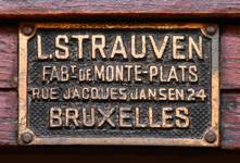 Rue des Aduatiques 9, Etterbeek, demi sous-sol, plaque du monte-plats (© APEB, photo 2016).