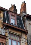 Peter Benoitstraat 2-4 en Waversesteenweg 517-519, Etterbeek, mansardedak aan de Peter Benoitstraat (© APEB, foto 2016).